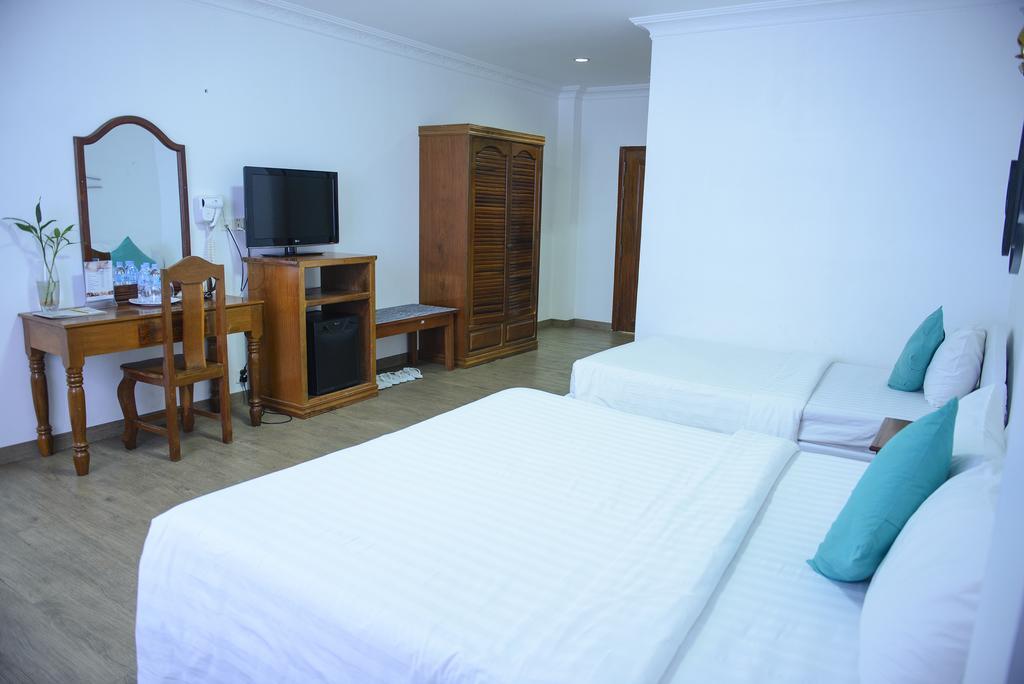 Oc Hotel Sihanoukville Exterior photo
